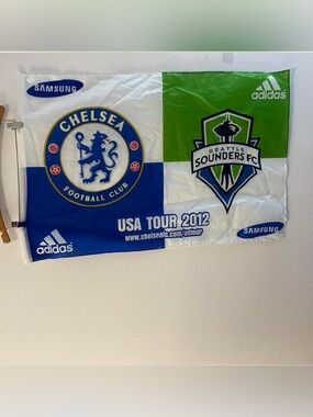 Adidas Chelsea FC USA Tour 2012
Flag Banner 2012 Seattle Sounders 36" x 23"